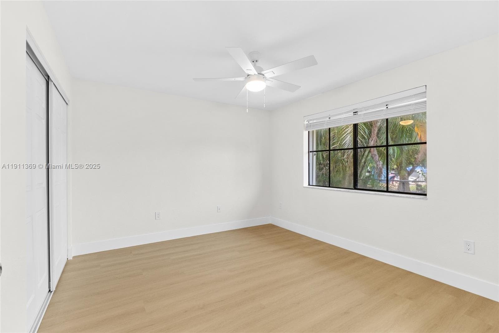 HOLLYWOOD ACRES · #5629 in Hollywood - Photo 11