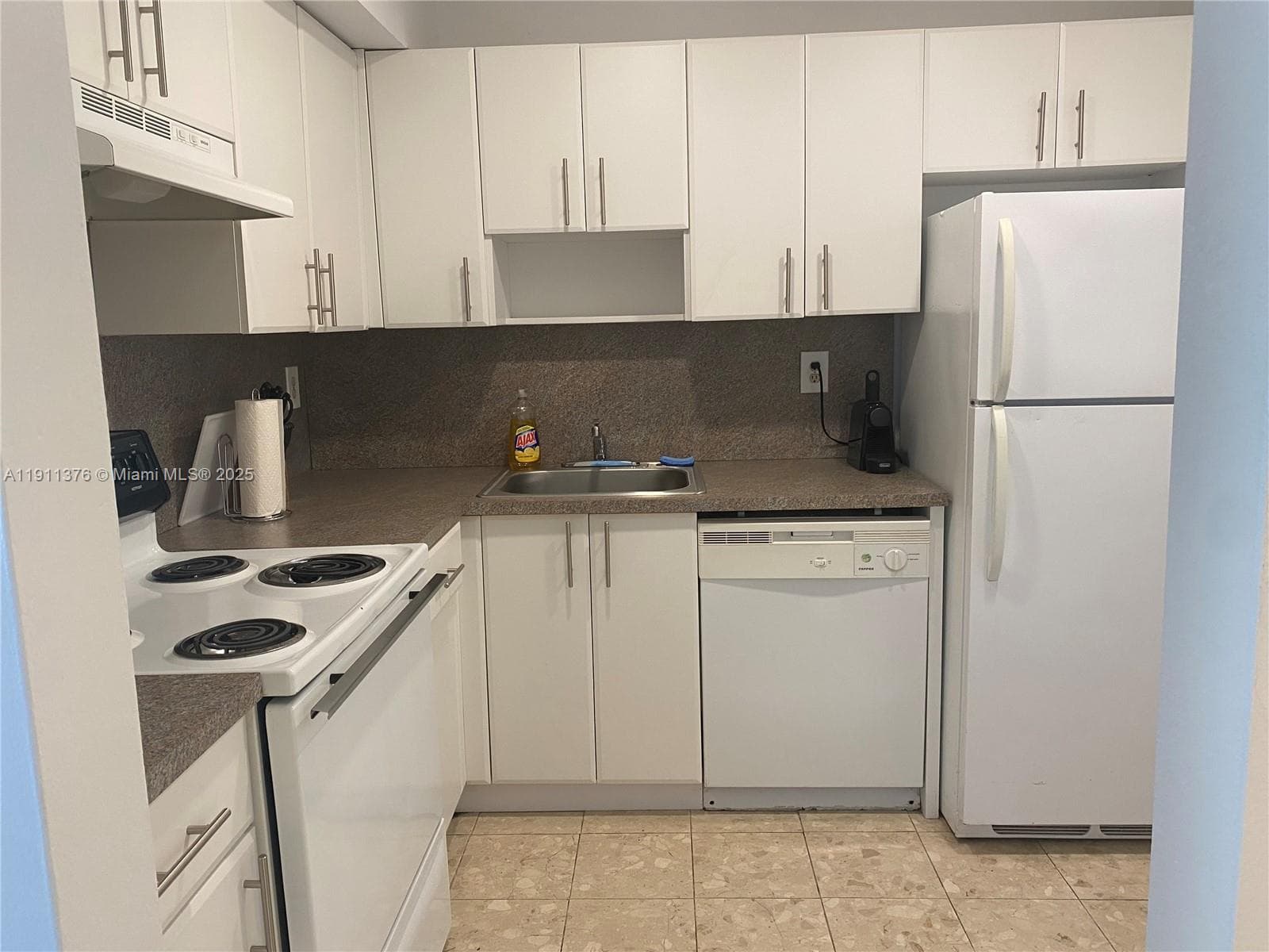 1818 Meridian House · #202 in Miami Beach - Photo 11