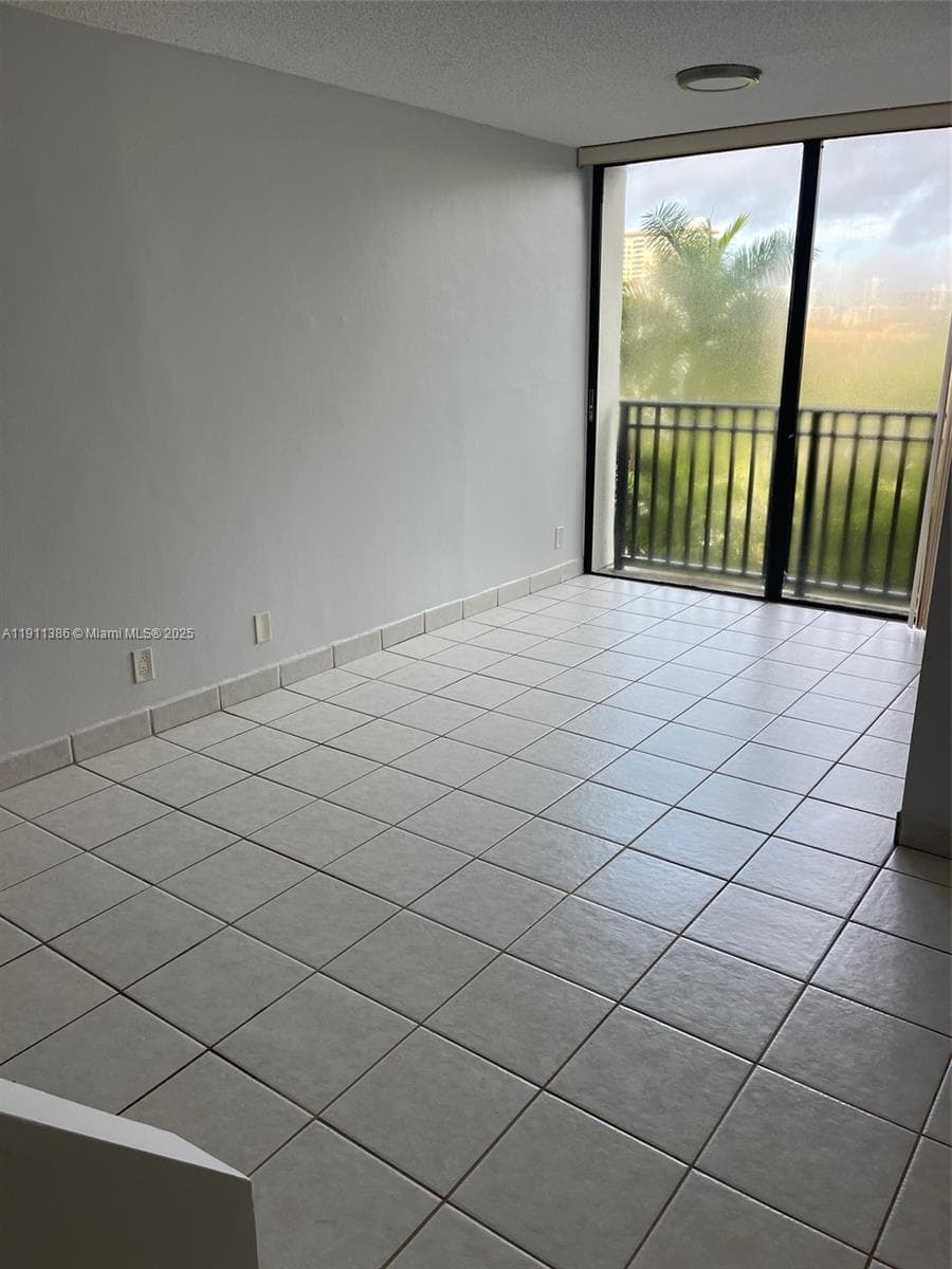 PLAZA OF AMERICAS CONDO P · #508 in Sunny Isles Beach - Photo 9