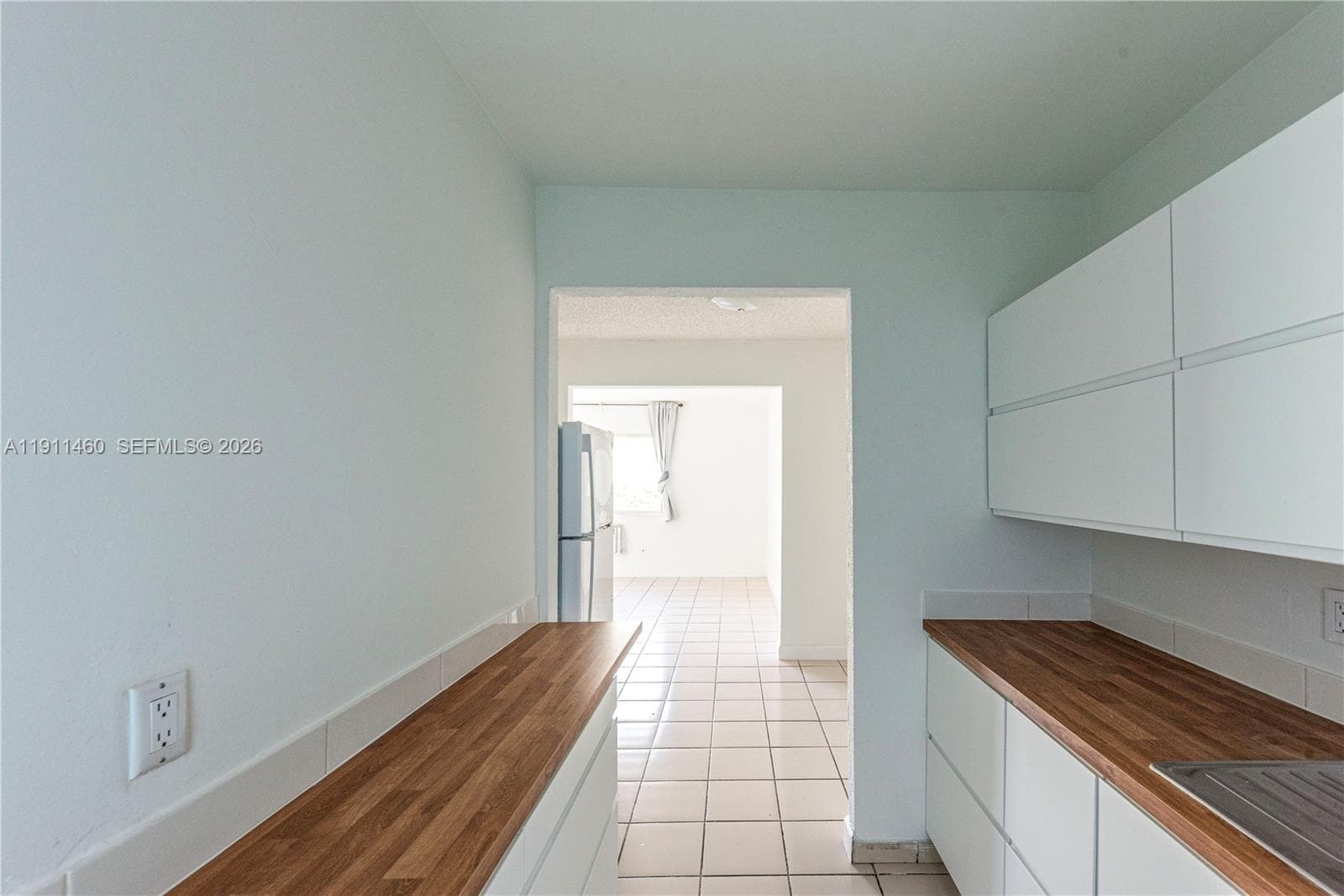 MARSEILLES DECO CONDO · #113 in Miami Beach - Photo 6