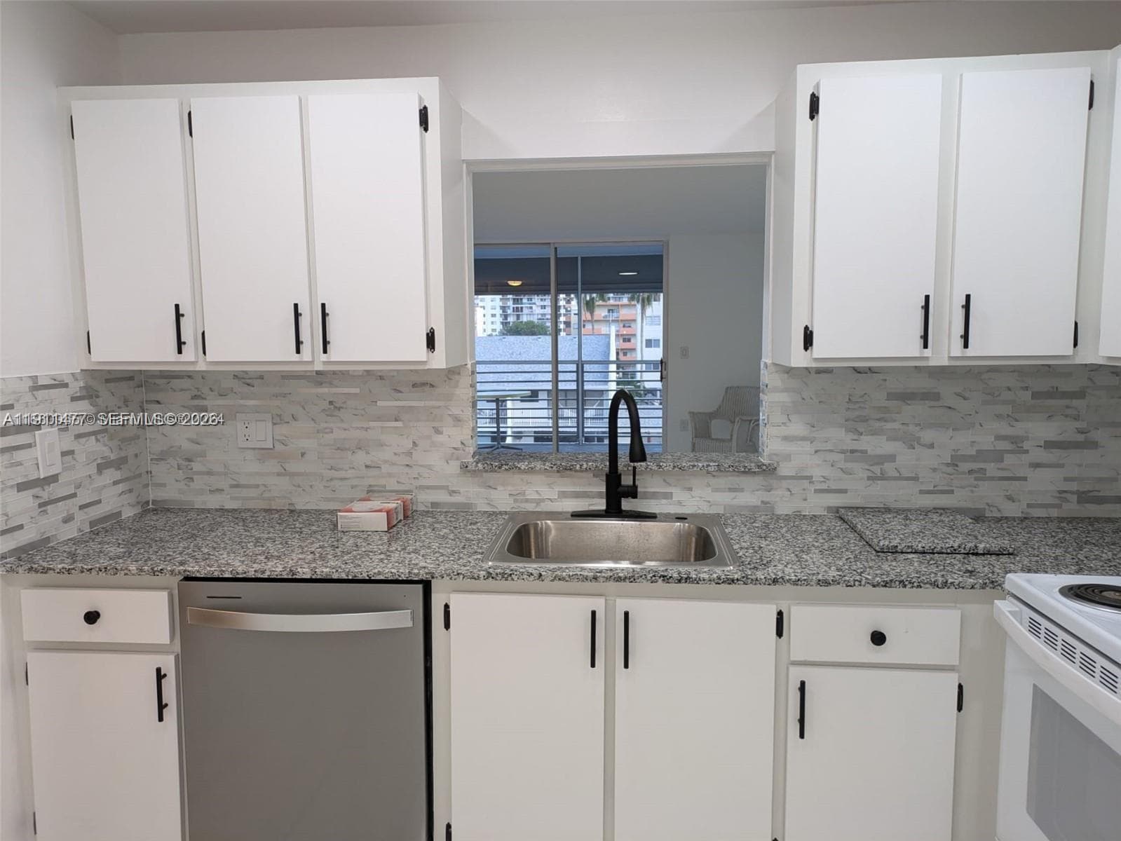 EDEN ISLES CONDO NO 6 · #403 in North Miami Beach - Photo 3