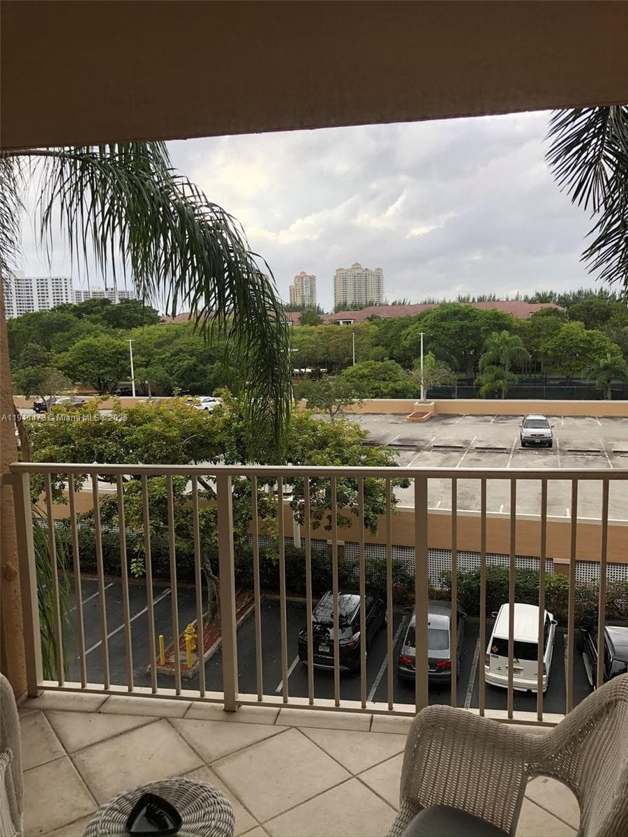 The Yacht Club At Aventur · #6405 in Aventura - Photo 32