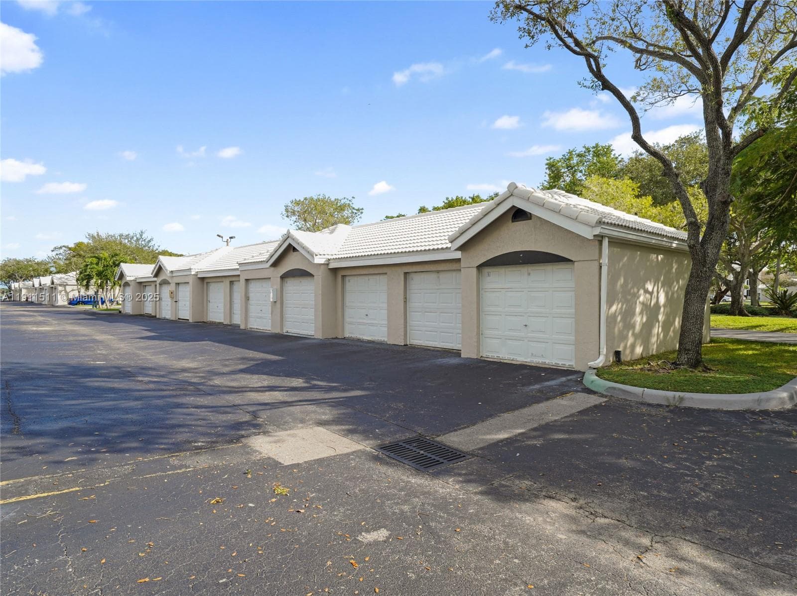 Lakeview Club Condo · #210 in Oakland Park - Photo 22