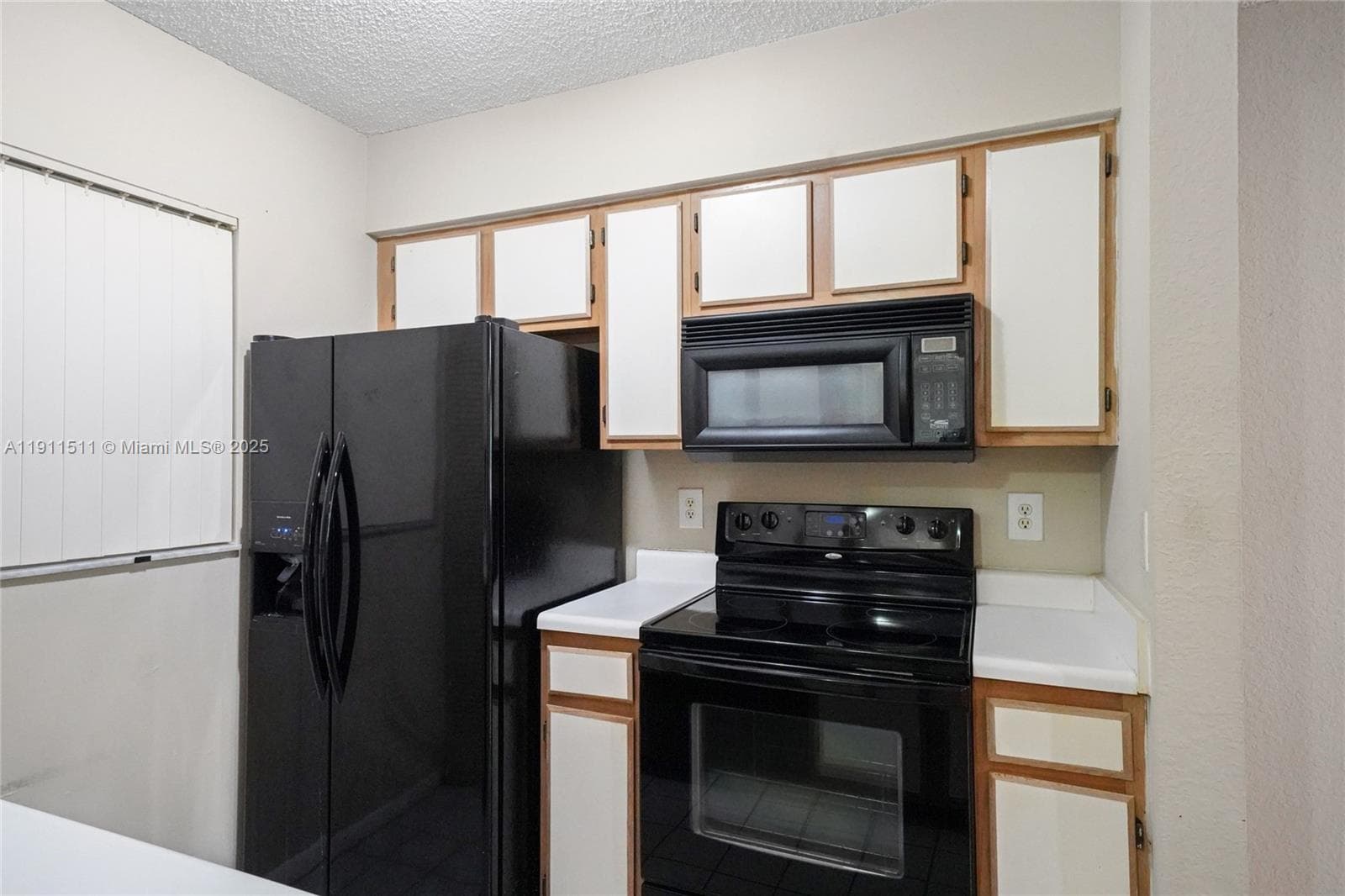 Lakeview Club Condo · #210 in Oakland Park - Photo 10