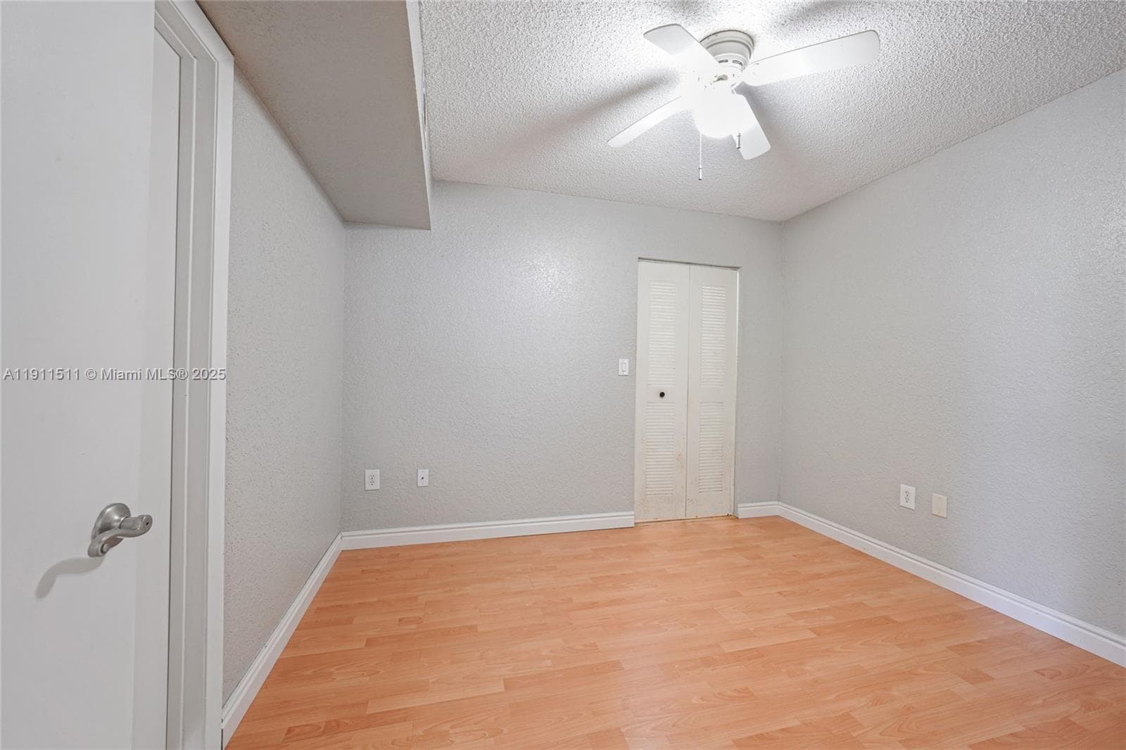 Lakeview Club Condo · #210 in Oakland Park - Photo 15