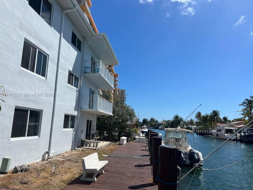 KEYSTONE GARDENS CONDO · #105 in North Miami - Photo 2