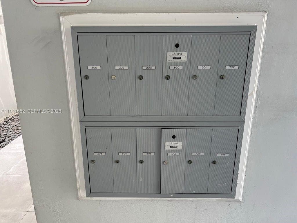 KEYSTONE GARDENS CONDO · #105 in North Miami - Photo 21