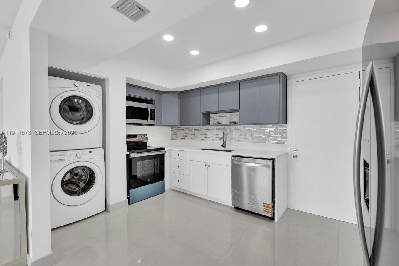 BAY COUNTRY CLUB CONDO · #803 in Sunny Isles Beach - Photo 14