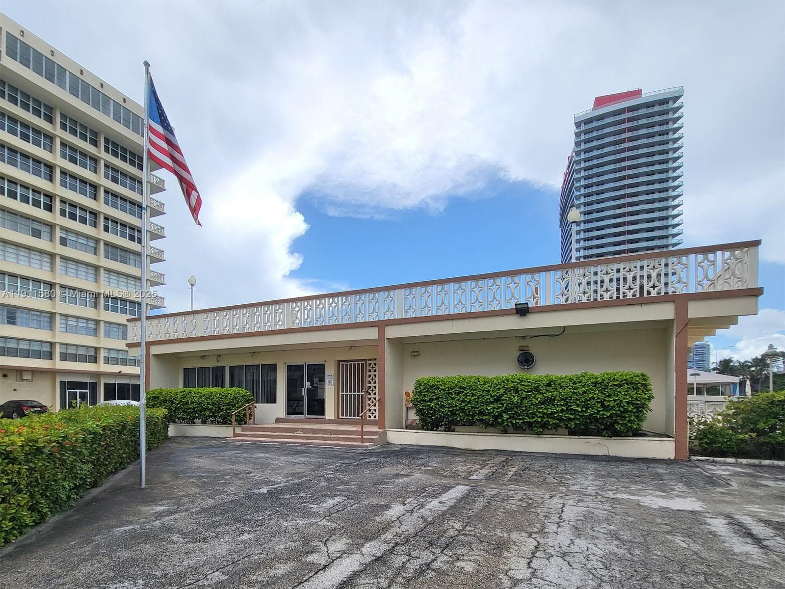 IMPERIAL TOWERS CONDO · #206 in Hallandale Beach - Photo 26