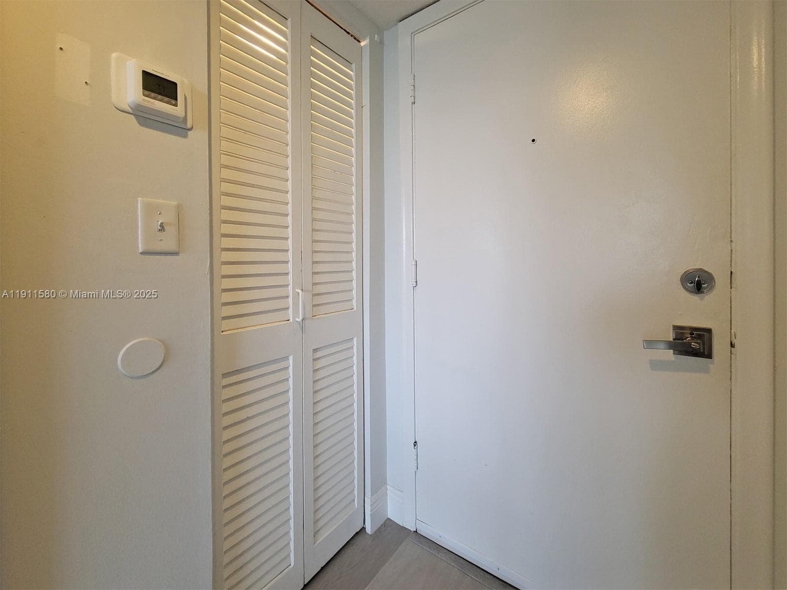 IMPERIAL TOWERS CONDO · #206 in Hallandale Beach - Photo 7