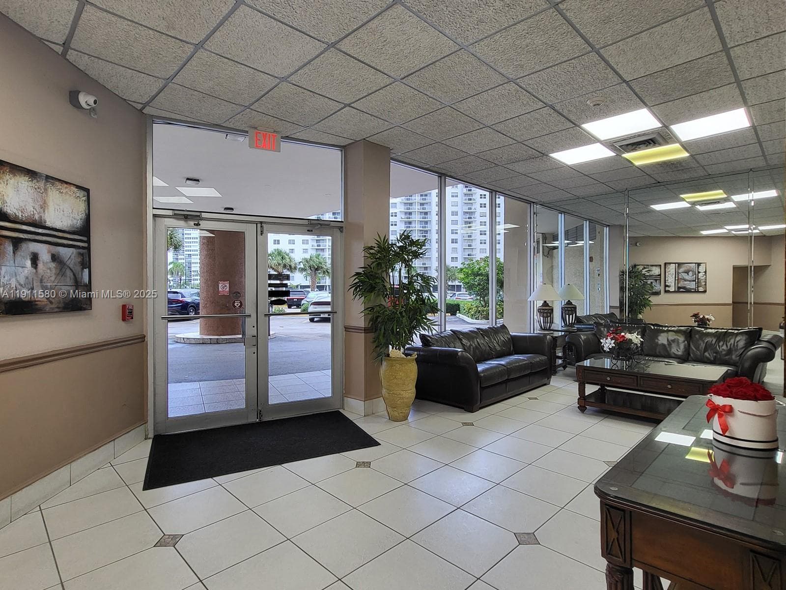 IMPERIAL TOWERS CONDO · #206 in Hallandale Beach - Photo 20