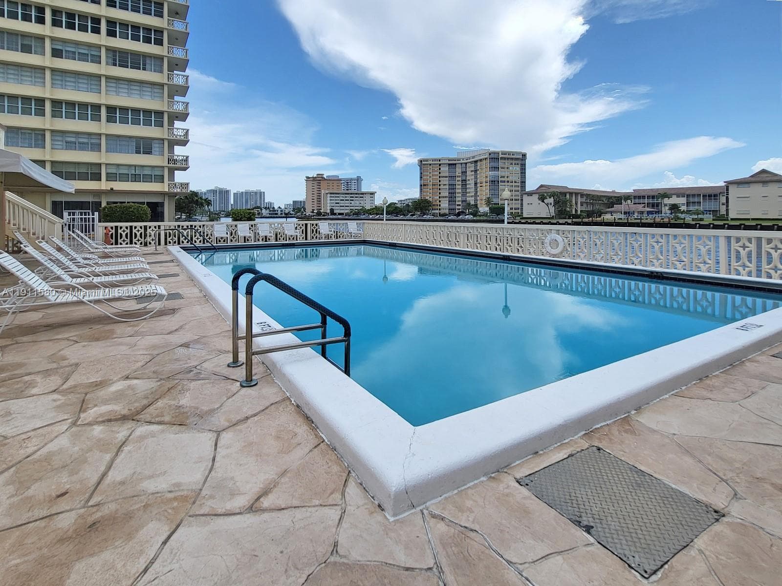IMPERIAL TOWERS CONDO · #206 in Hallandale Beach - Photo 33