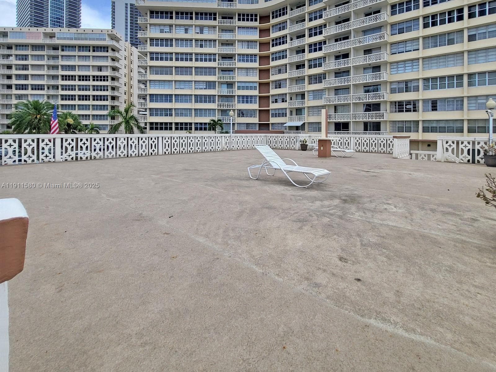 IMPERIAL TOWERS CONDO · #206 in Hallandale Beach - Photo 37