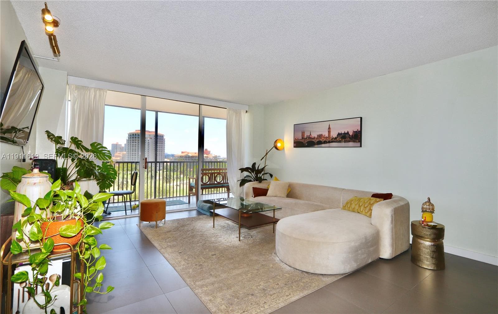 CORONADO · #836 in Aventura - Photo 11