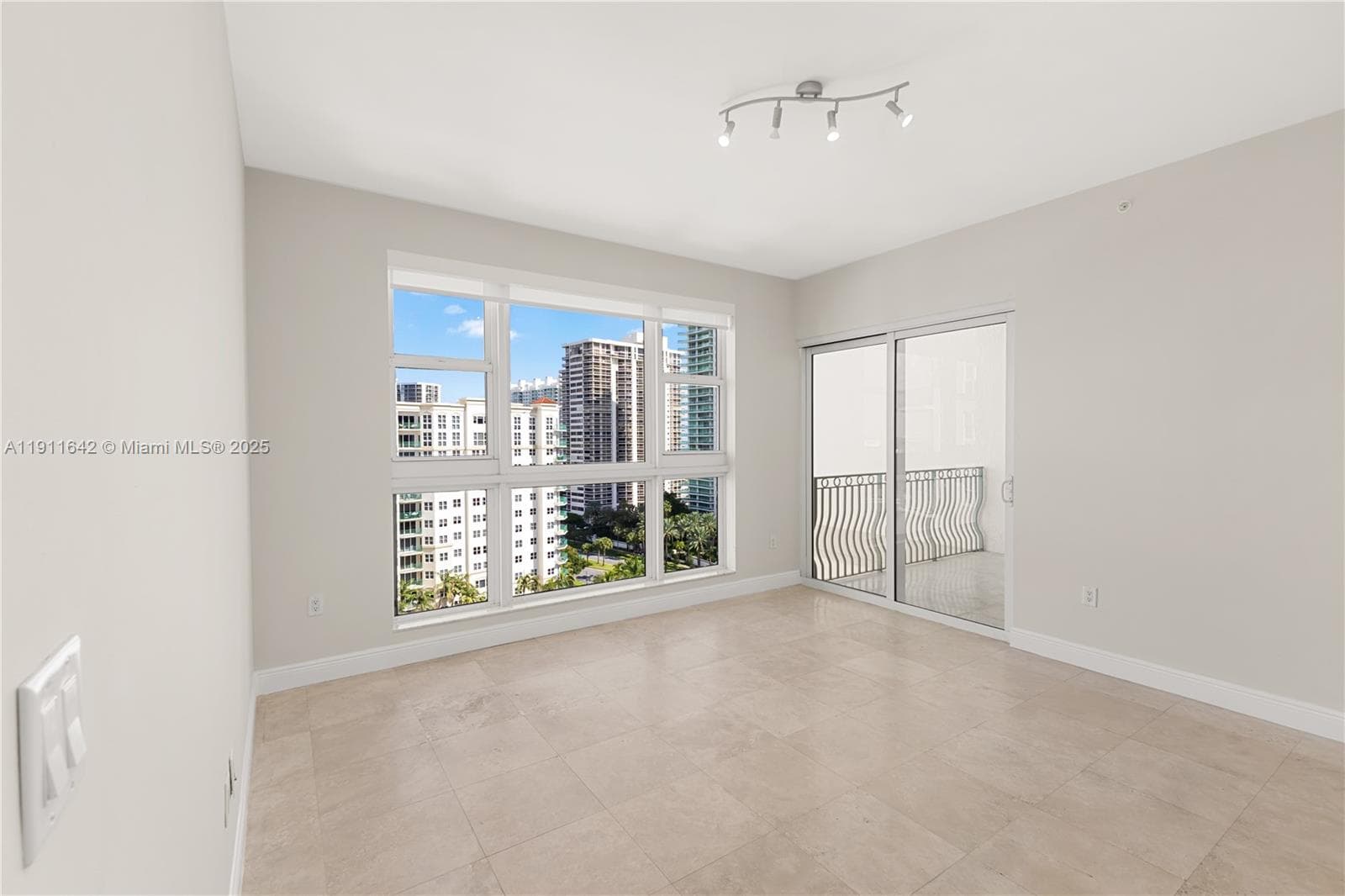 TURNBERRY VILLAGE SO TOWE · #PH18 in Aventura - Photo 10