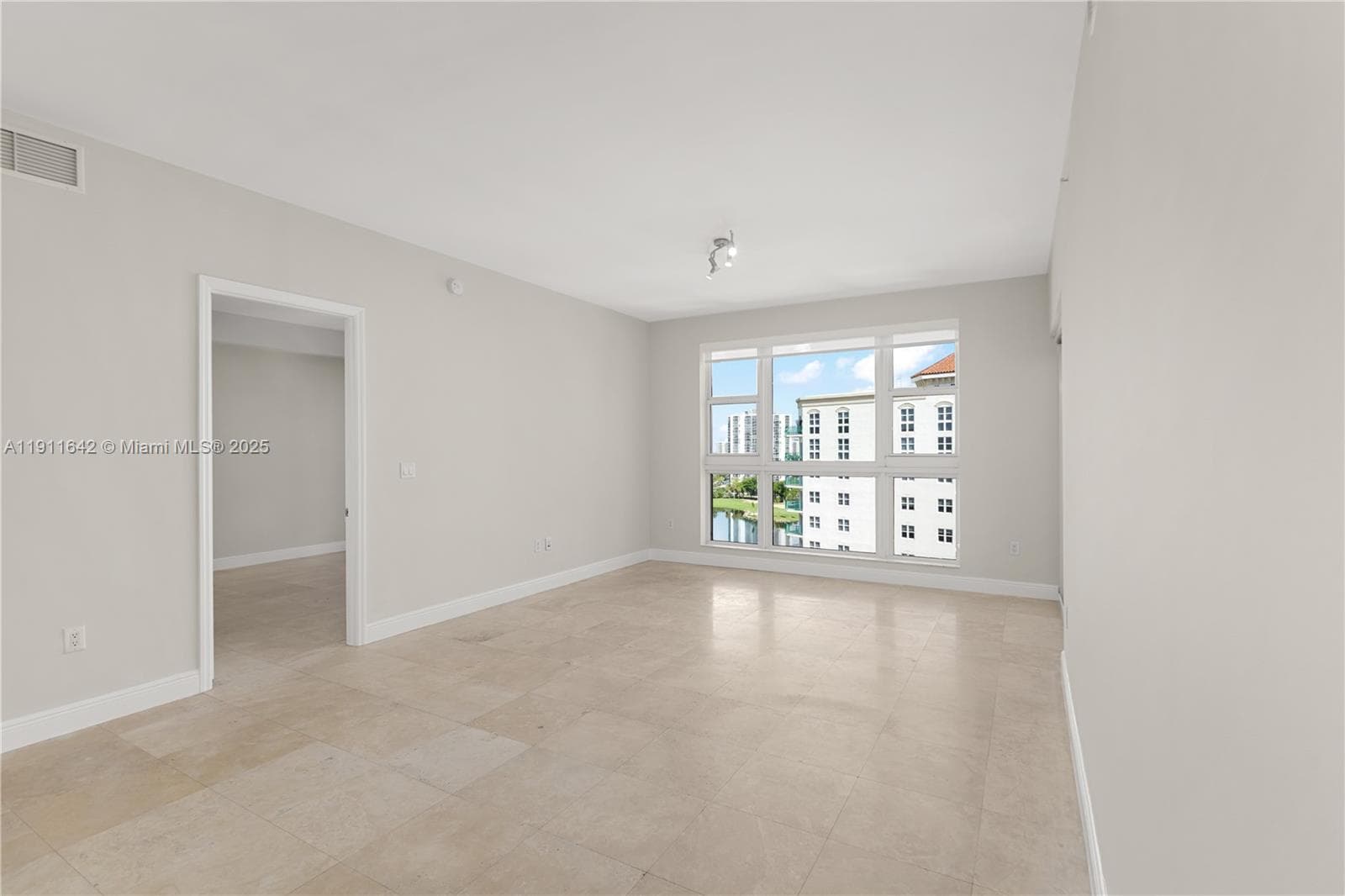 TURNBERRY VILLAGE SO TOWE · #PH18 in Aventura - Photo 8