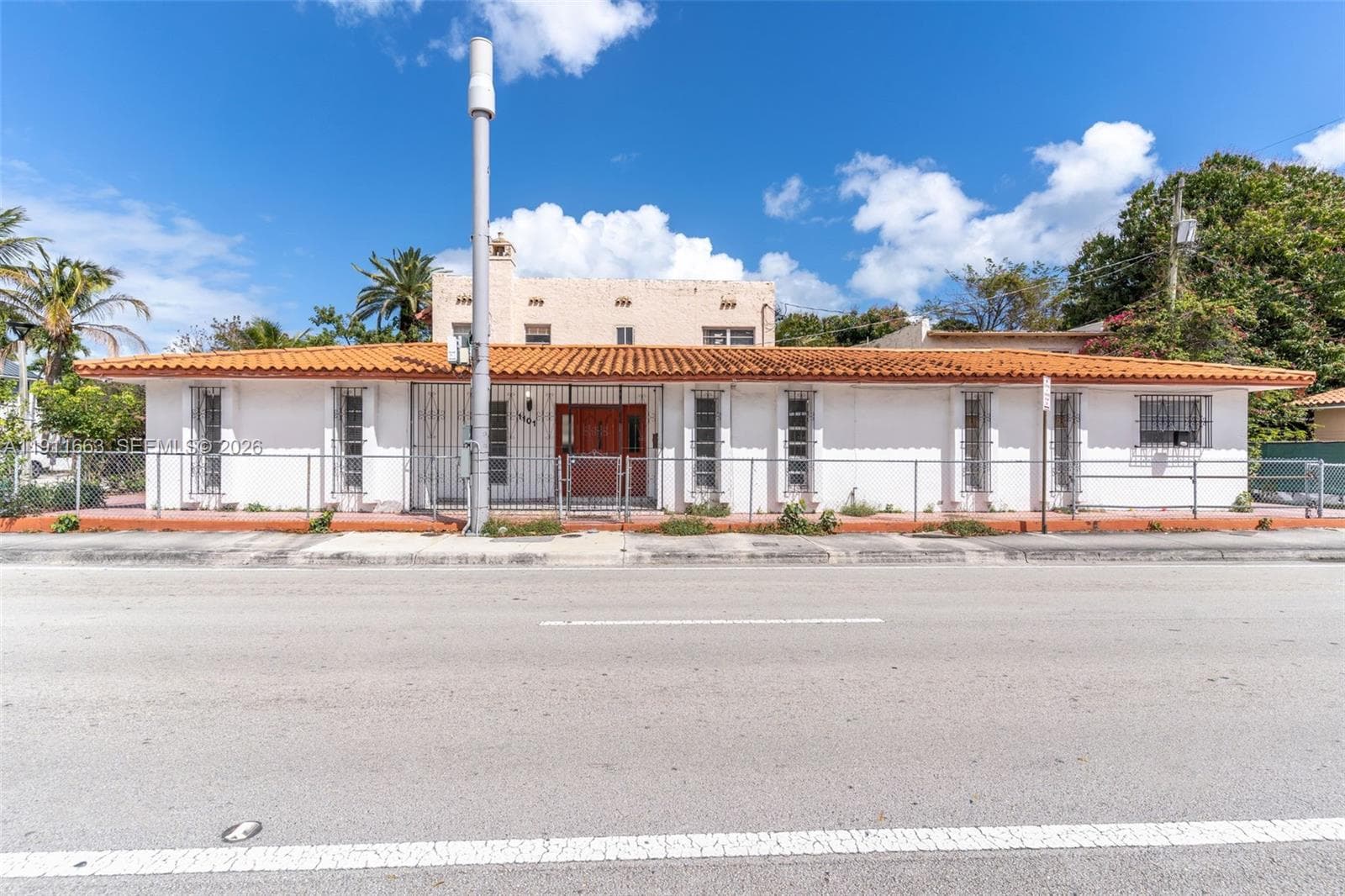 1101 SW 17 AVE photo 1