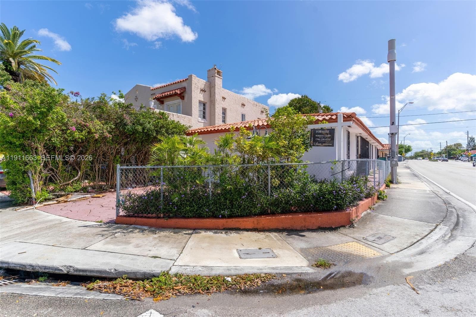 1101 SW 17 AVE photo 30