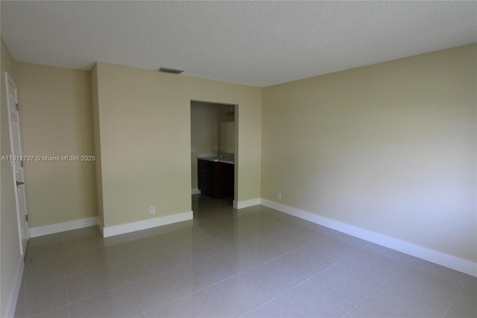 Pines Of Oakland · #1208 in Oakland Park - Photo 17