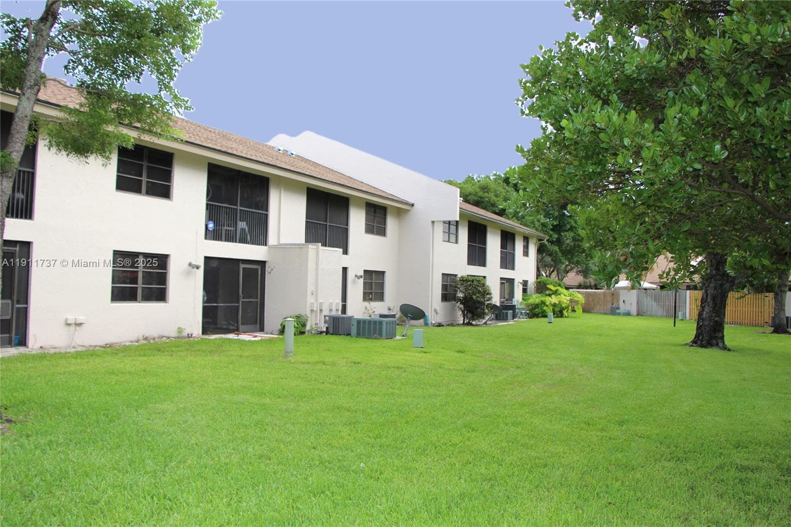 Pines Of Oakland · #1208 in Oakland Park - Photo 25