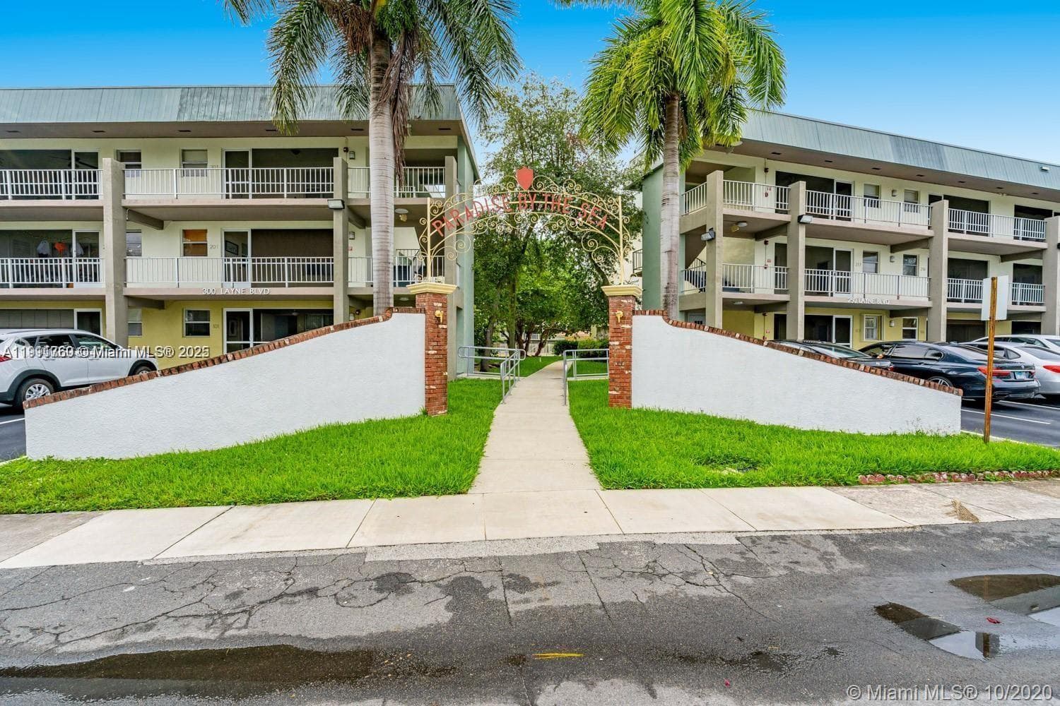 PARADISE BY THE SEA CONDO · #313 in Hallandale Beach - Photo 2