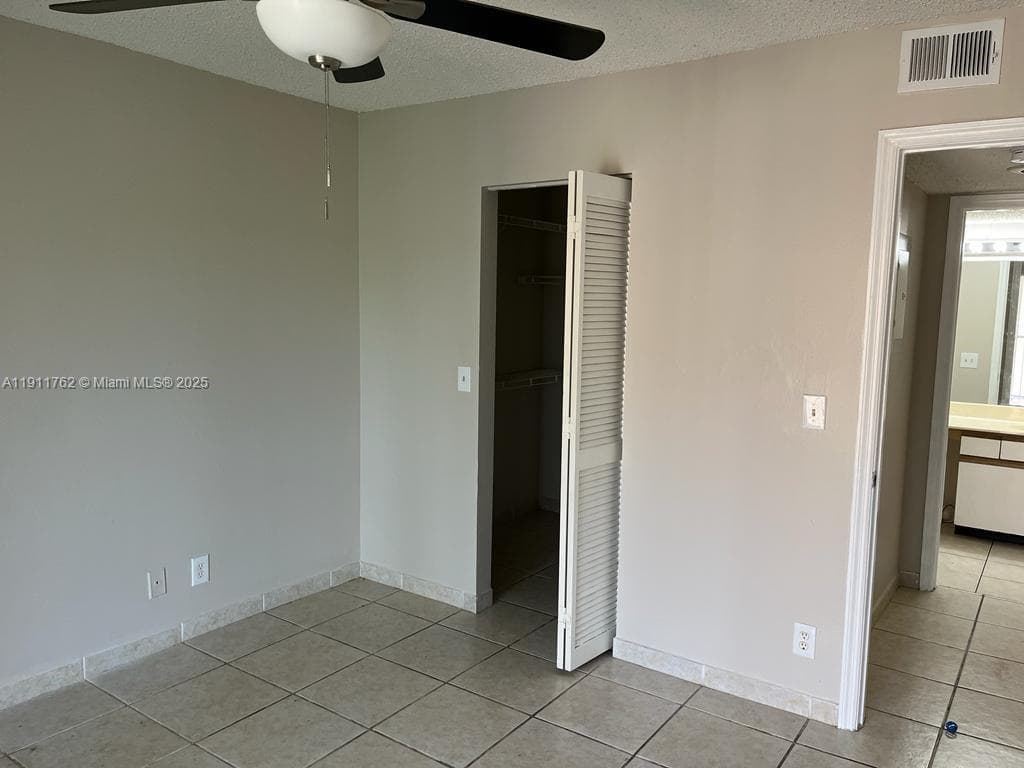WINDWARD LAKES CONDO · #D308 in Pompano Beach - Photo 10