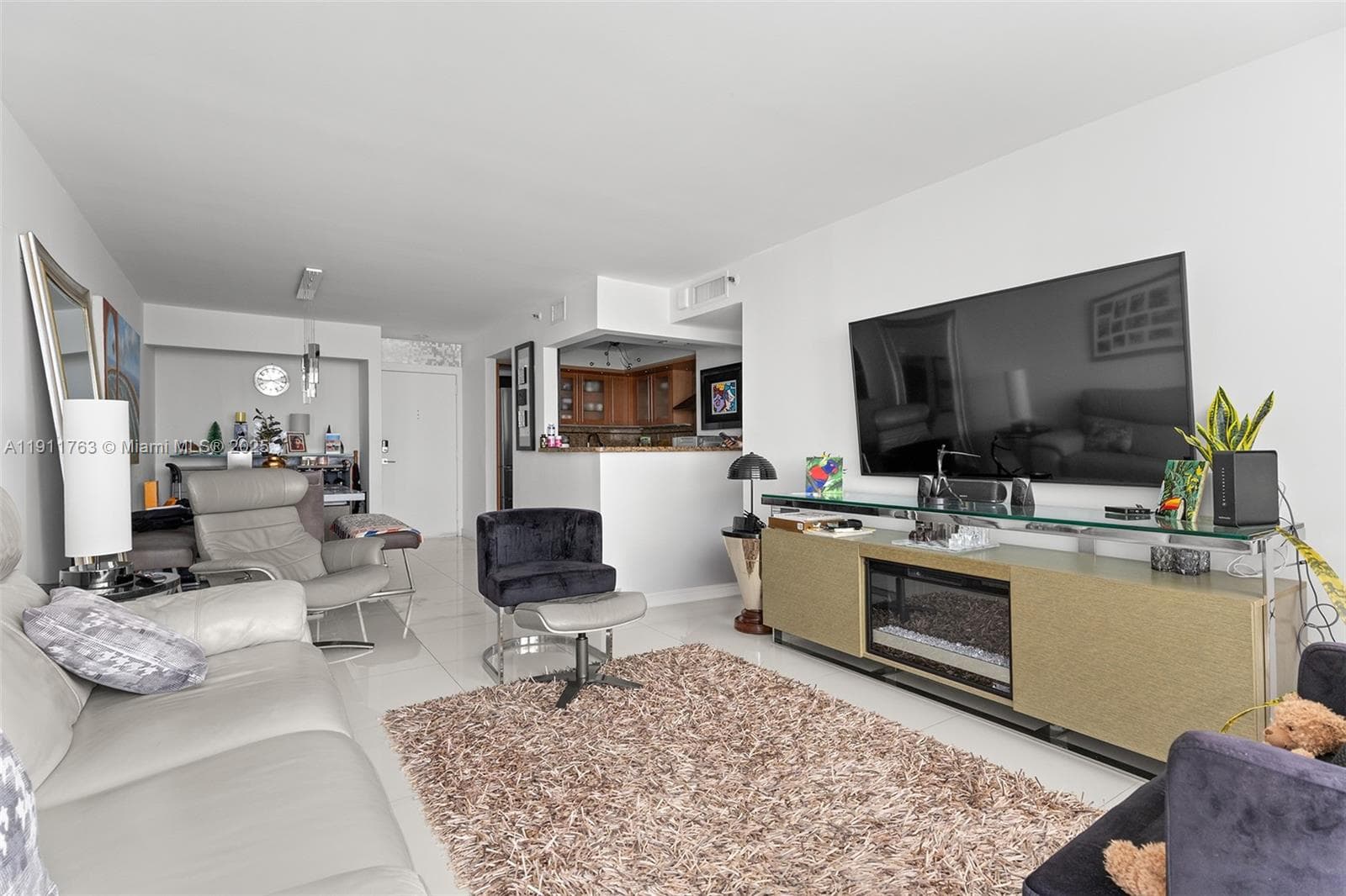 PARC PLAZA CONDO · #14F in Miami Beach - Photo 6