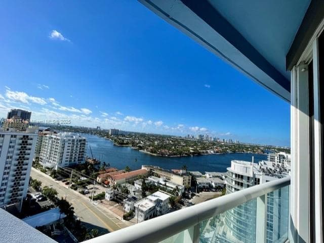 W Residence · #1701 in Fort Lauderdale - Photo 9
