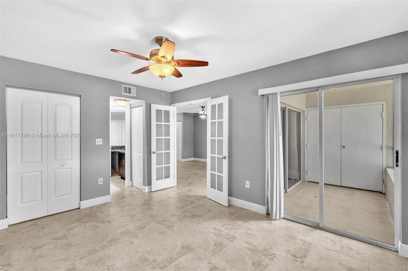 LAKEVIEW CLUB CONDO · #208 in Oakland Park - Photo 13