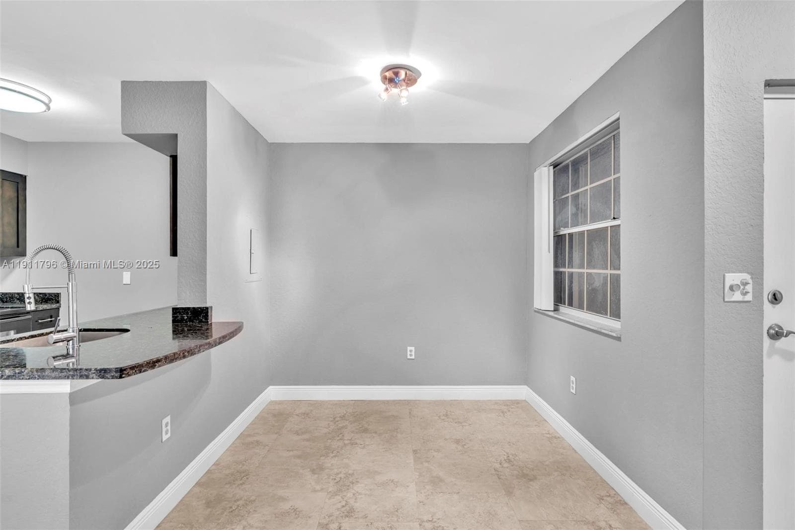 LAKEVIEW CLUB CONDO · #208 in Oakland Park - Photo 7