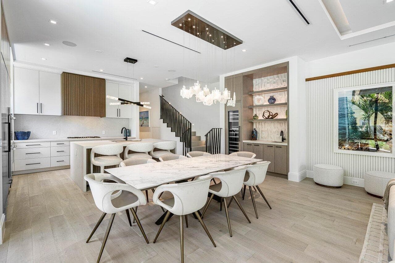 Dining & Kitchen