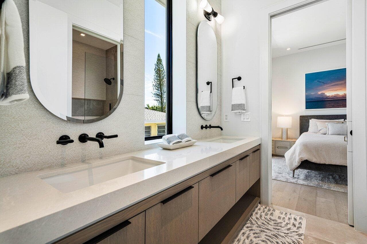 Guest Room Bath