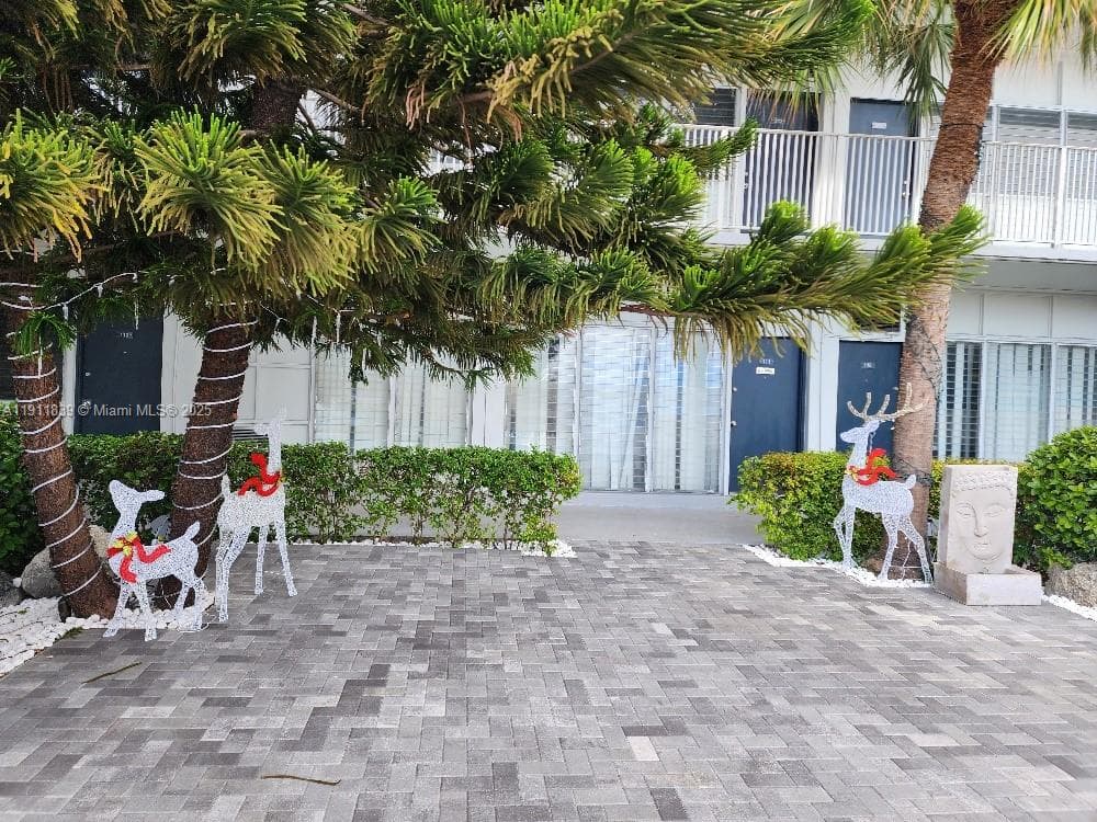 THE DUVAL 2101 NORMANDY DRIVE MIAMI BEACH FL 33141
