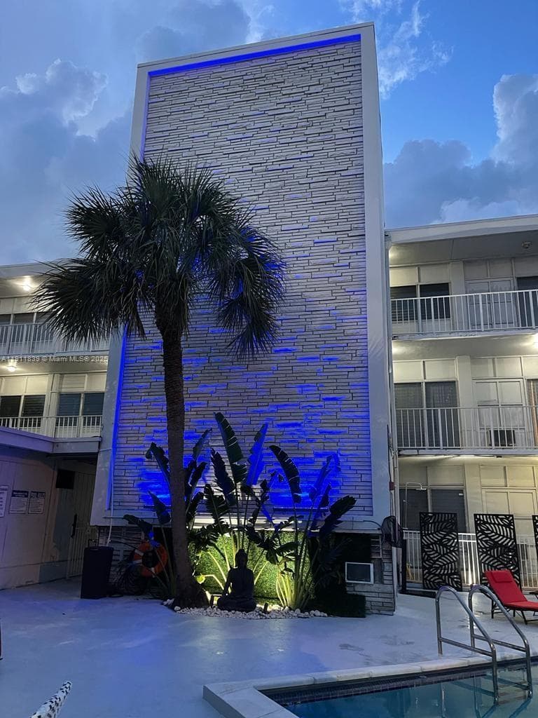 THE DUVAL 2101 NORMANDY DRIVE MIAMI BEACH FL 33141