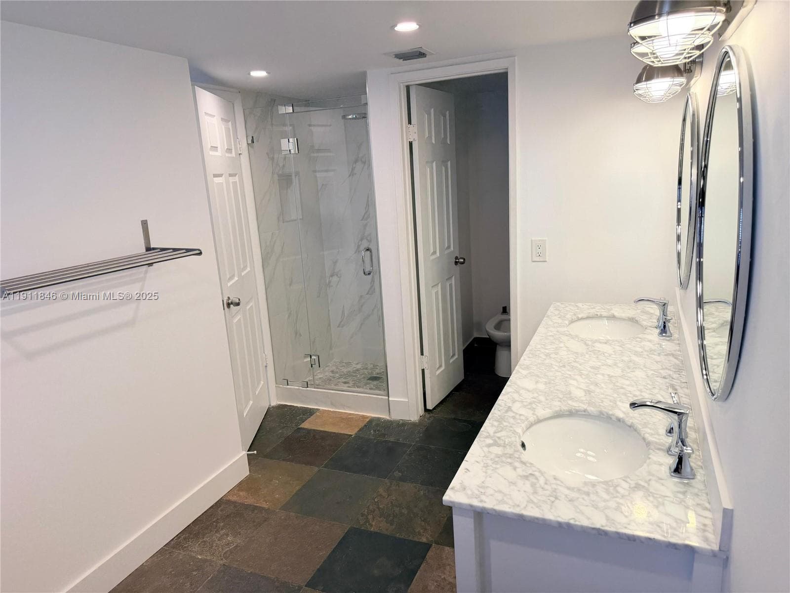 Surf Condo · #201 in Miami Beach - Photo 26