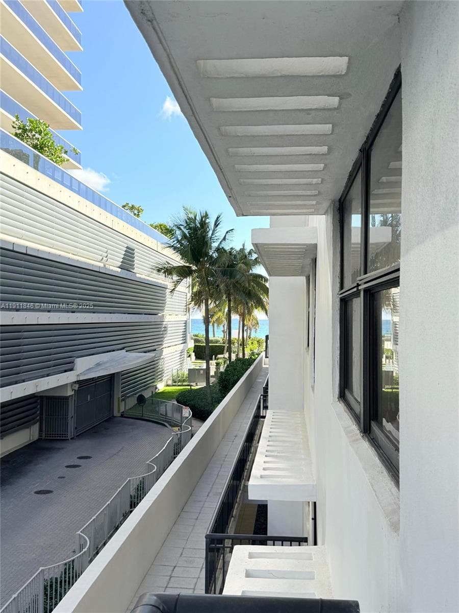 Surf Condo · #201 in Miami Beach - Photo 14