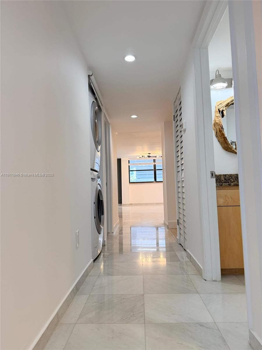Surf Condo · #201 in Miami Beach - Photo 18