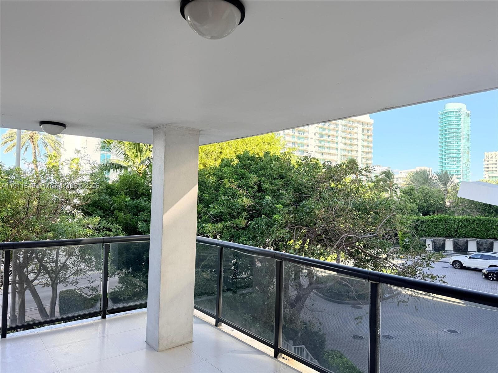 Surf Condo · #201 in Miami Beach - Photo 11