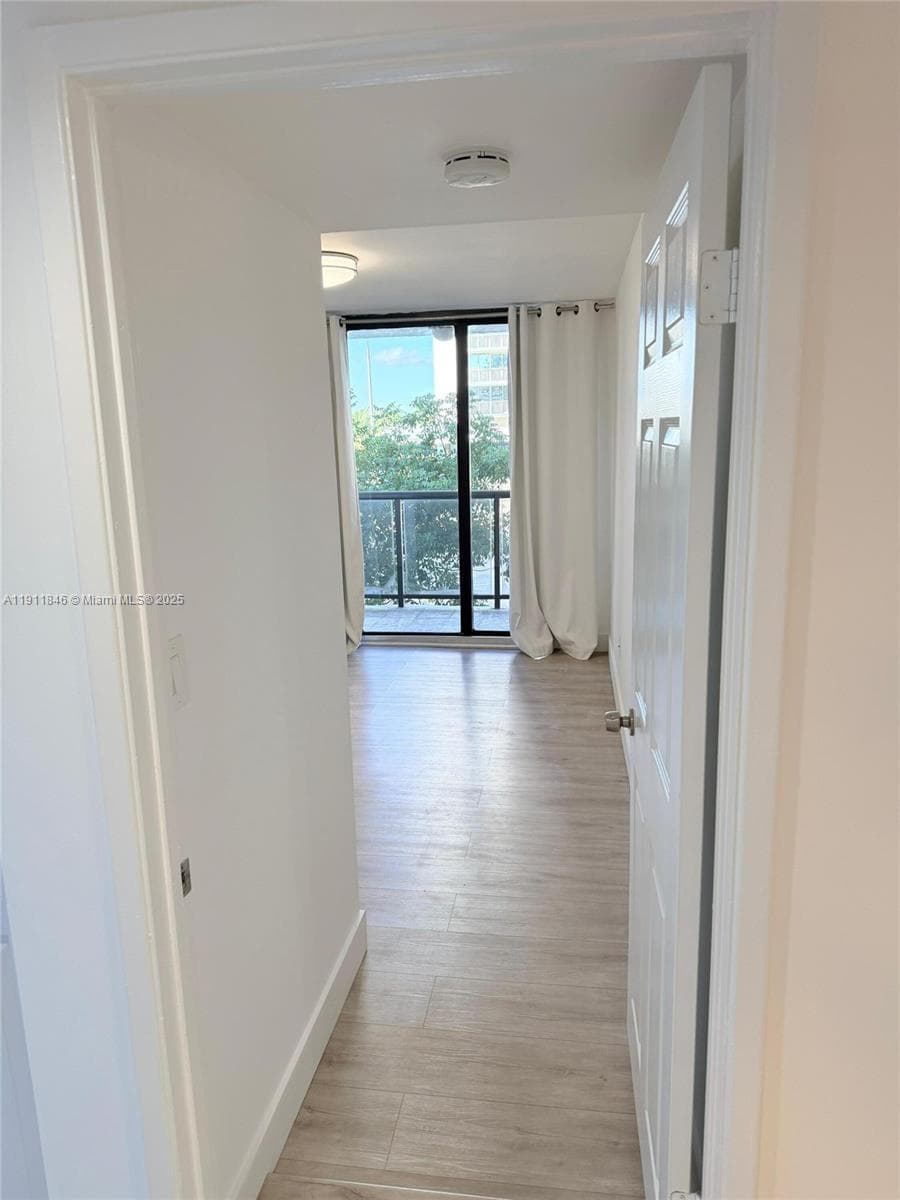Surf Condo · #201 in Miami Beach - Photo 19