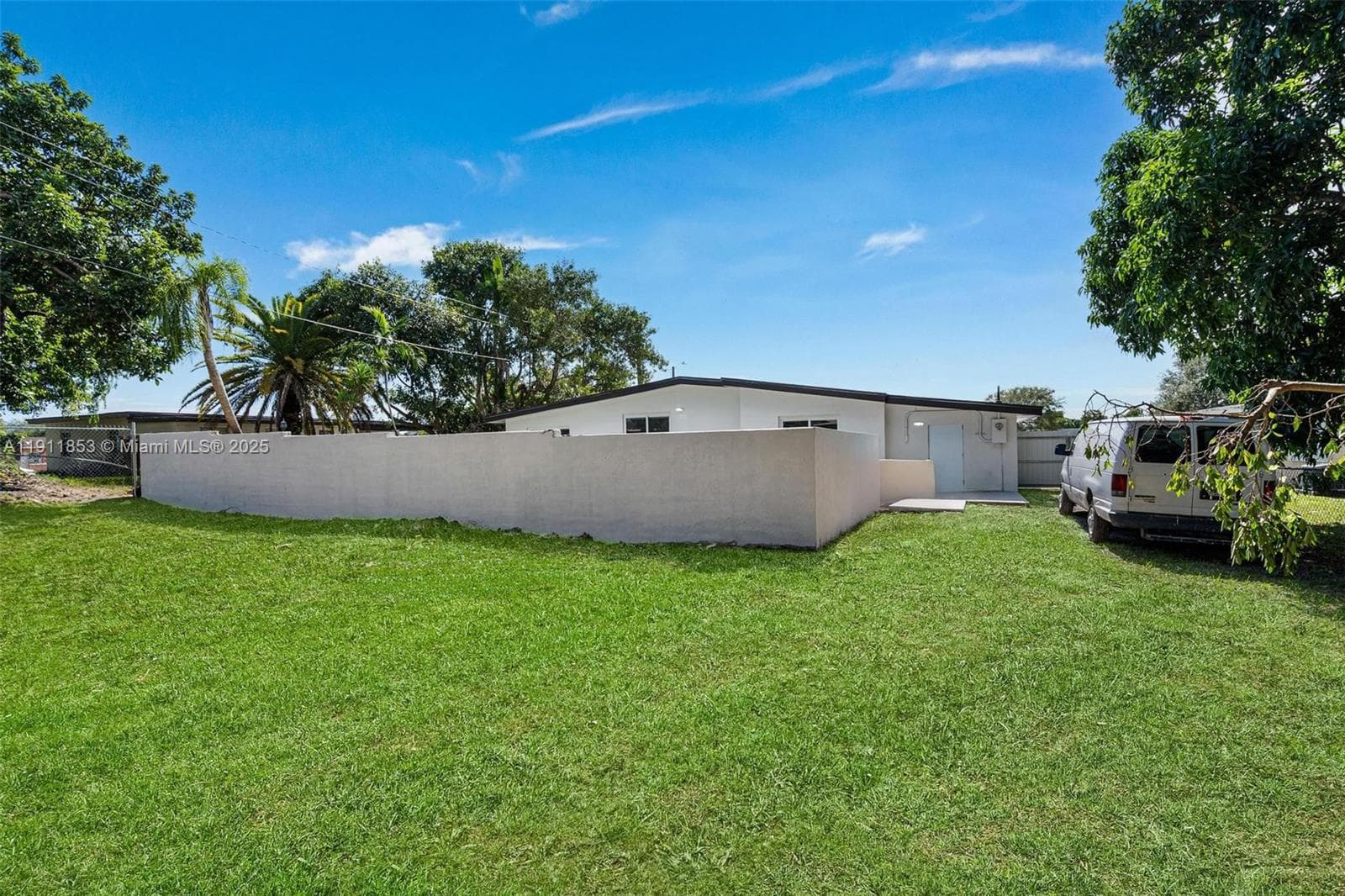 2115 NW 129th St photo 38