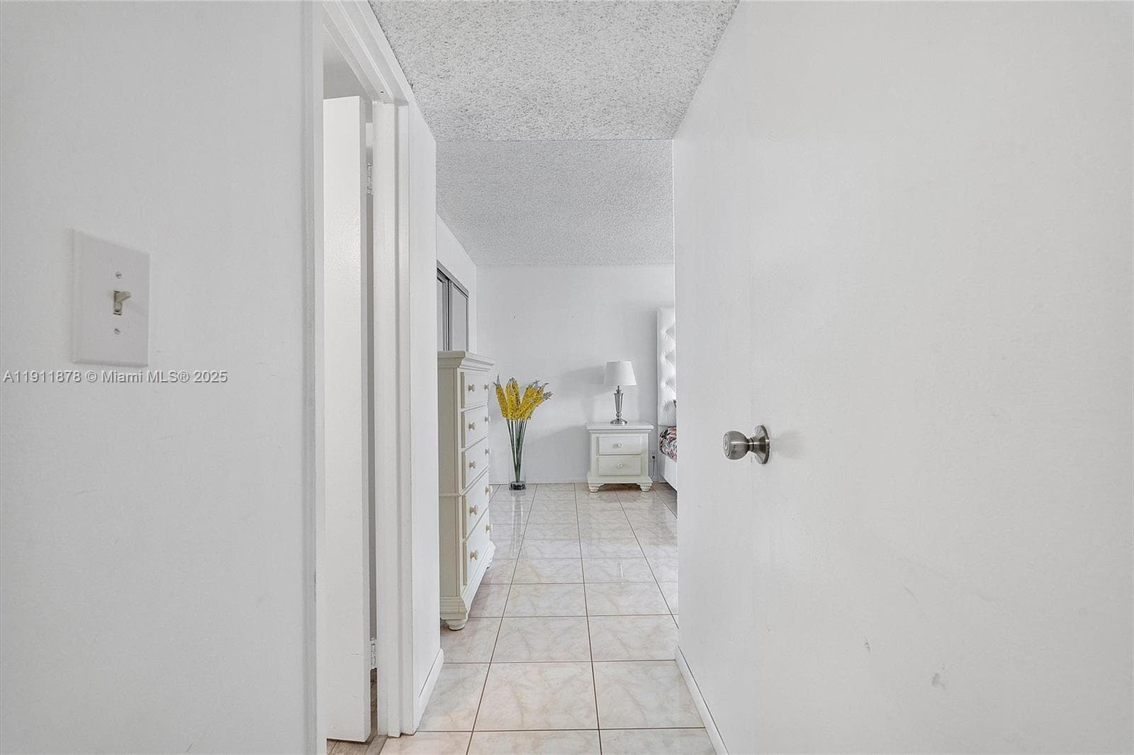 OCEANVIEW PARK CONDO · #221 in Hallandale Beach - Photo 27