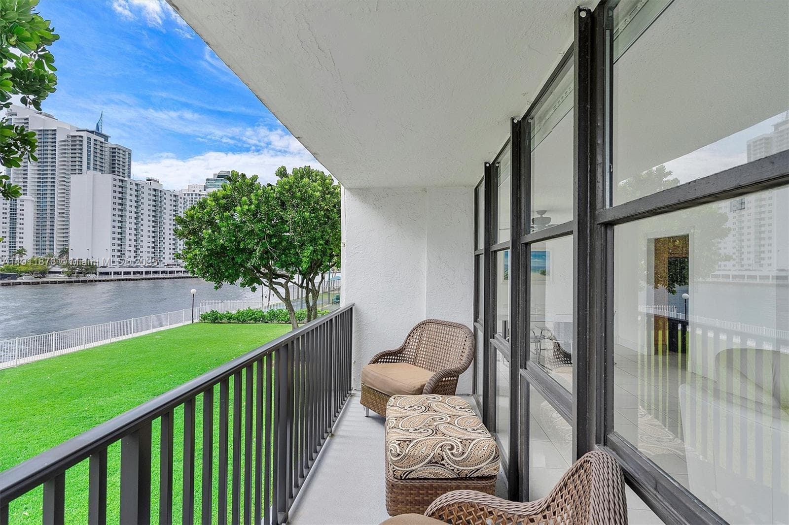 OCEANVIEW PARK CONDO · #221 in Hallandale Beach - Photo 38