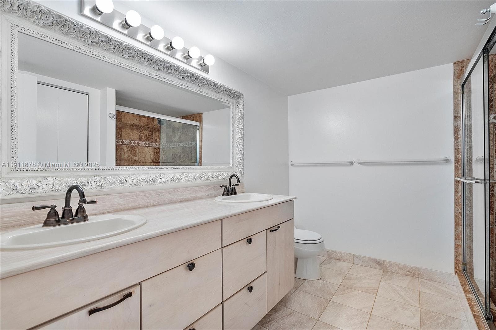 OCEANVIEW PARK CONDO · #221 in Hallandale Beach - Photo 33