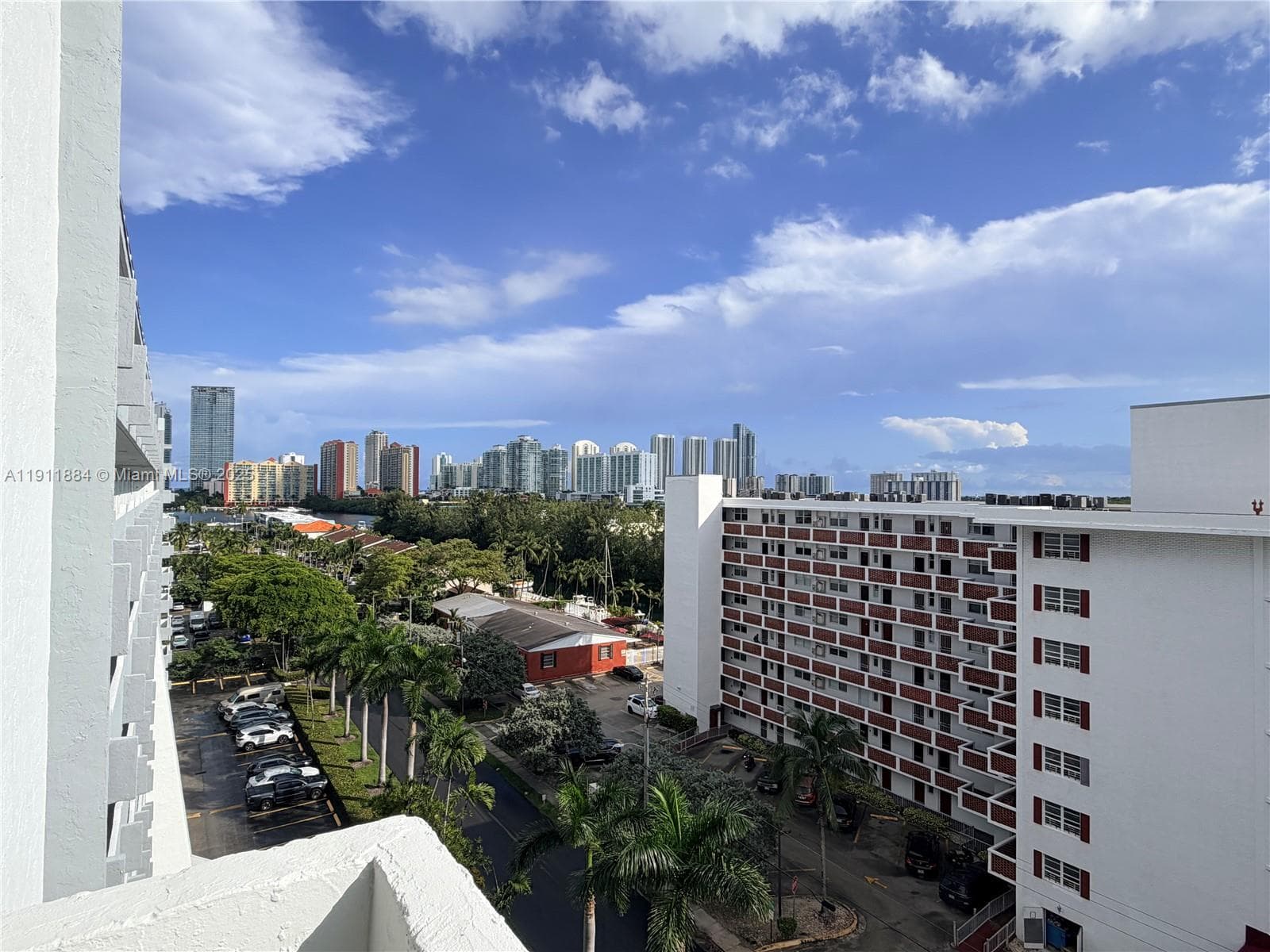 CORAL ISLE EAST CONDO · #910 in North Miami Beach - Photo 13