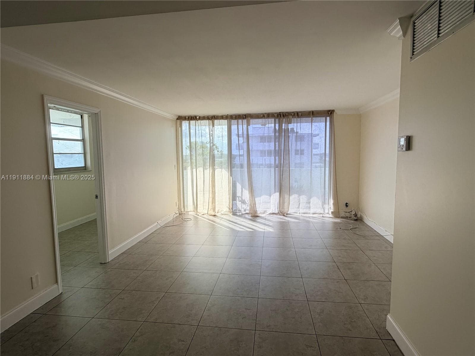 CORAL ISLE EAST CONDO · #910 in North Miami Beach - Photo 1