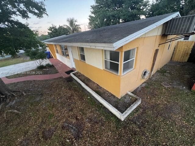 2201 N 56th Ter photo 8
