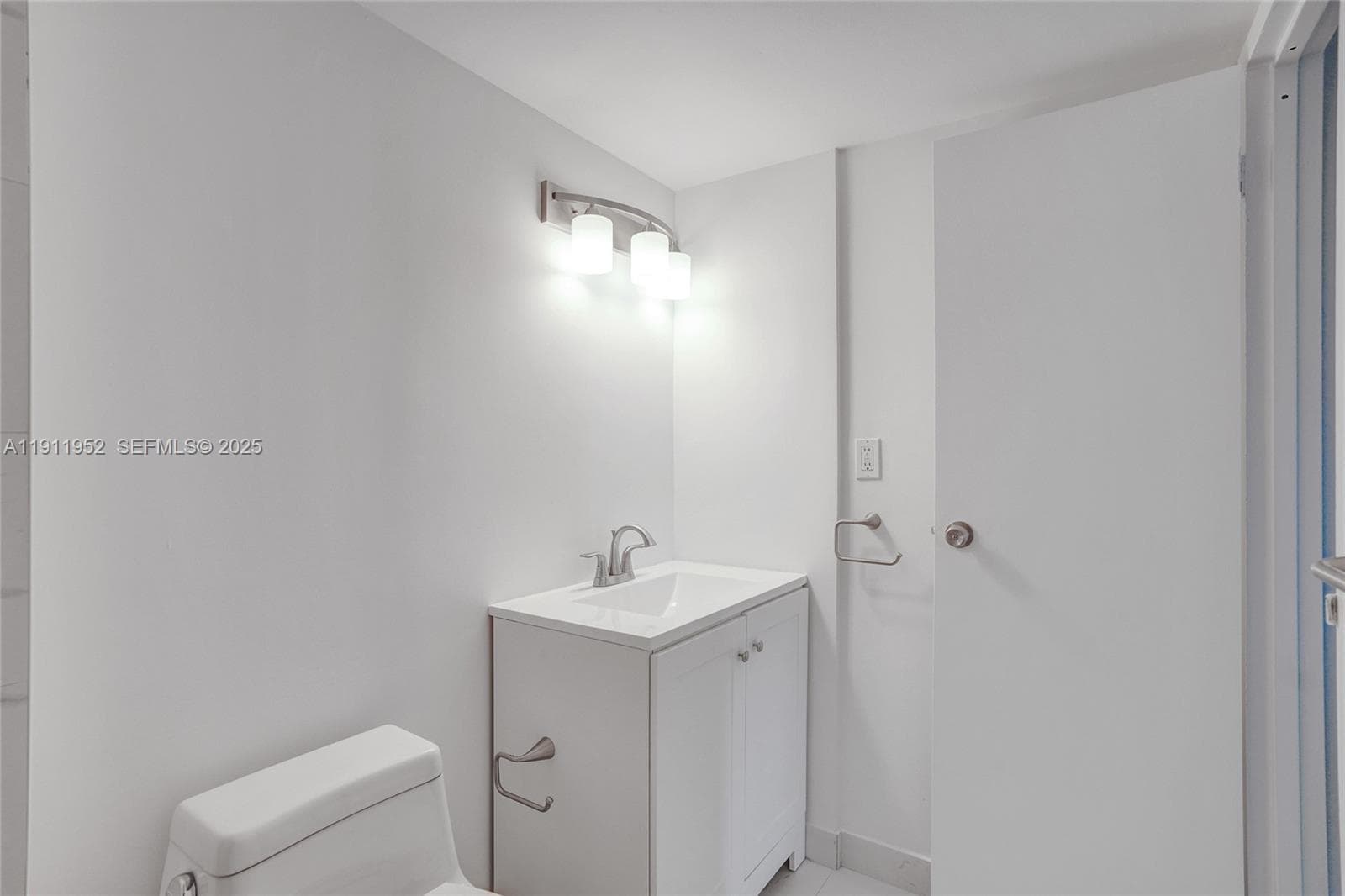 ARLEN HOUSE EAST CONDO · #2121 in Sunny Isles Beach - Photo 27