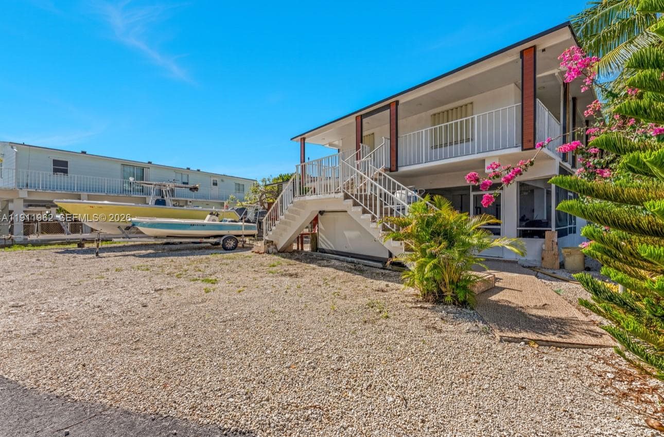 164 Blue Harbor photo 2