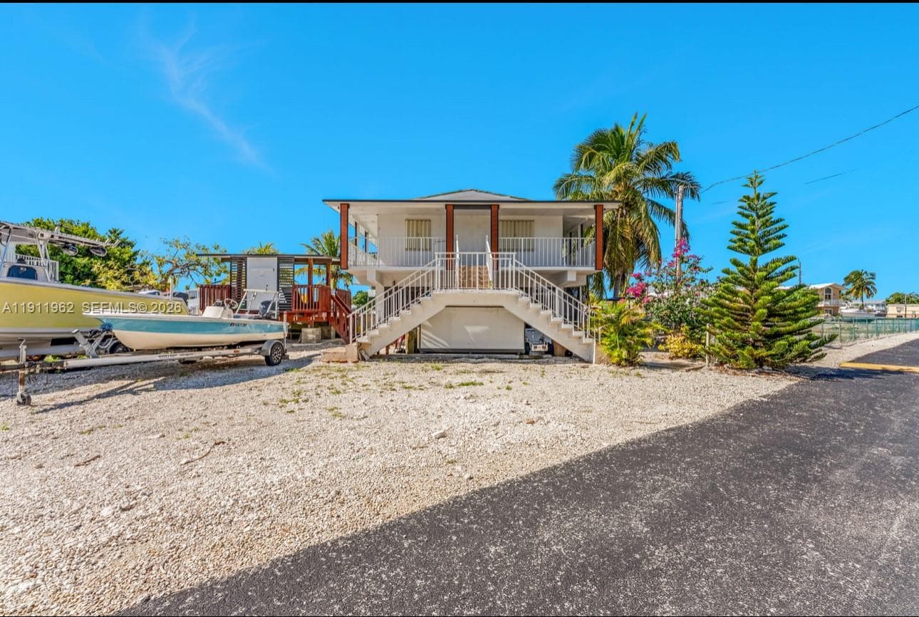 164 Blue Harbor photo 1
