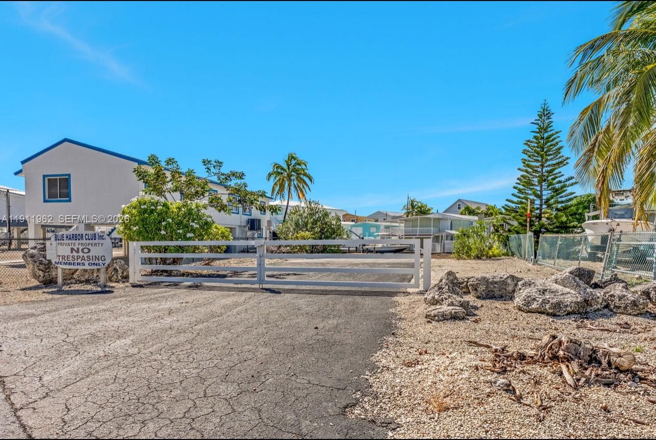 164 Blue Harbor photo 10